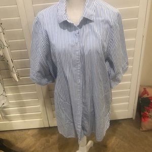 Chico’s blue and white long blouse. Unique detail on back. 100% cotton.